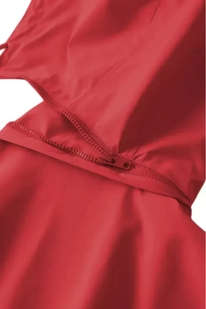 Doemi Fitted Silhouette Long Sleeve Raincoat