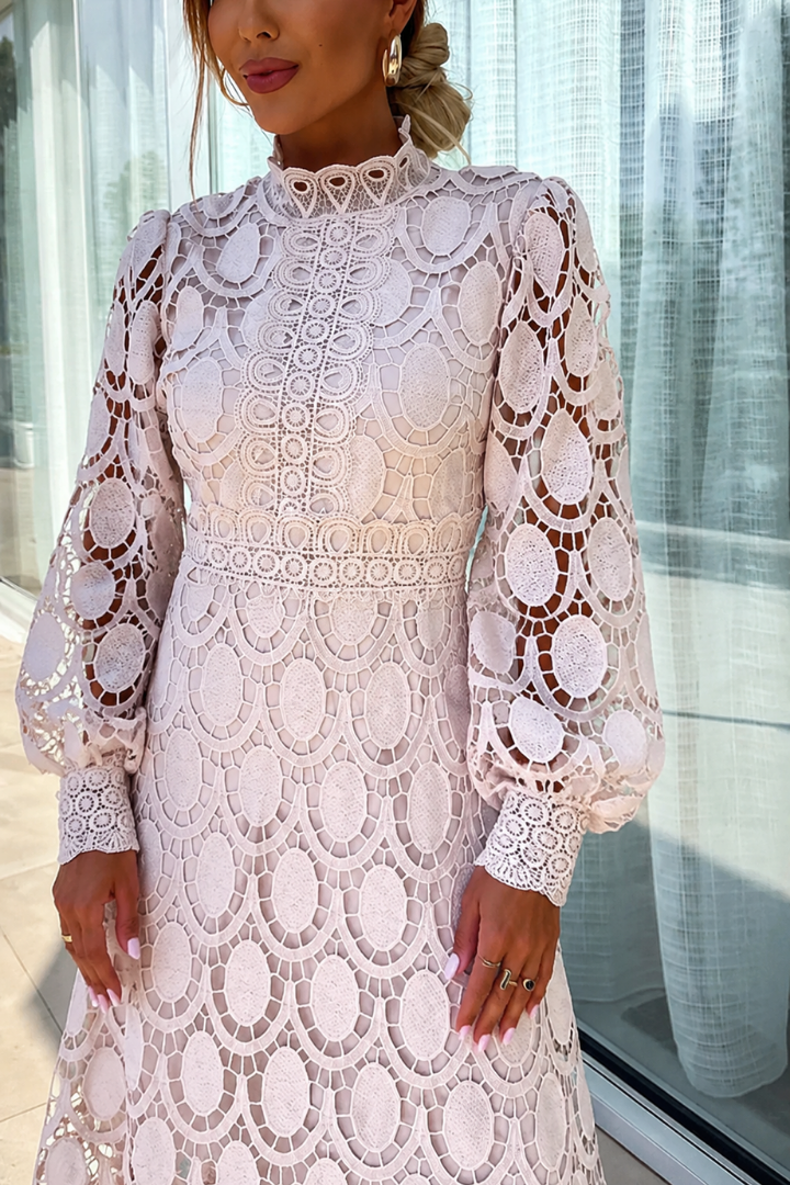 Liza | Romantic Lace Dress