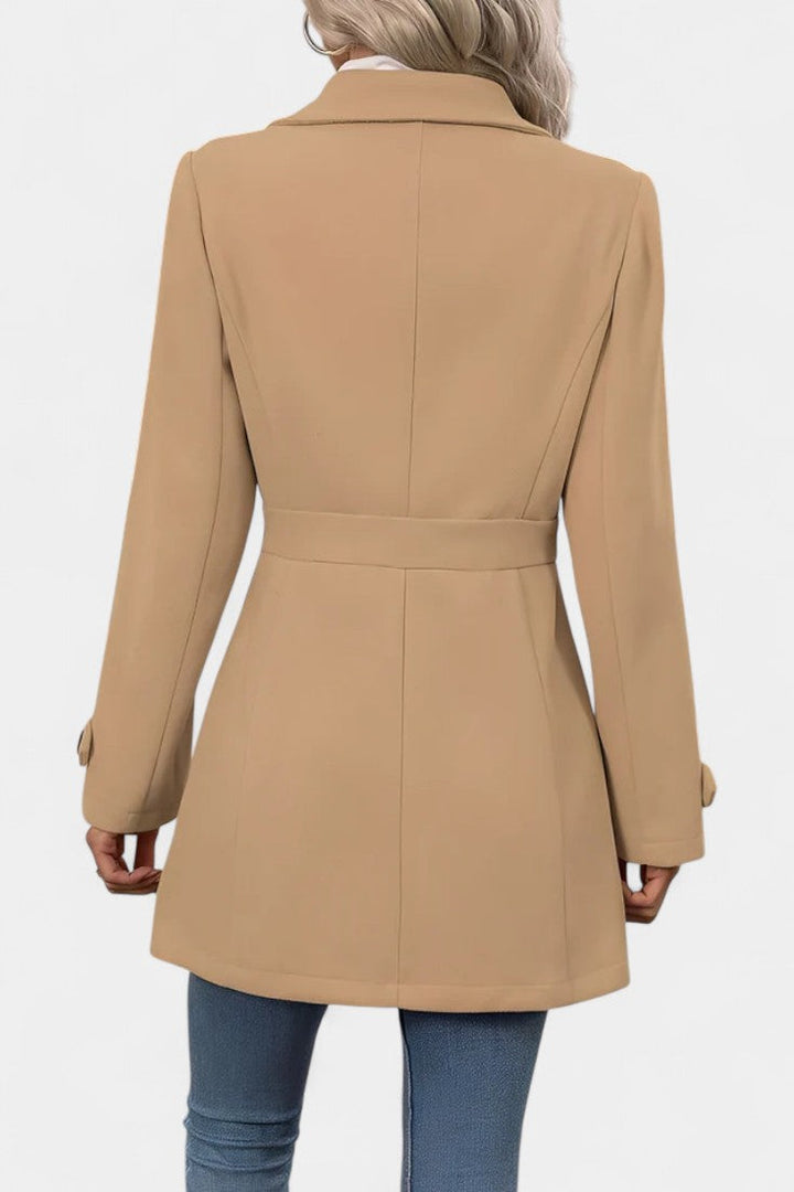 Cléophée Tailored Blazer with Lapels and Button Fastening