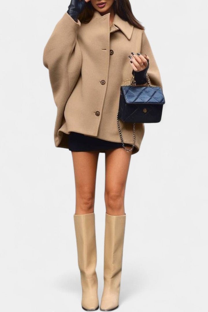 Ambreline Wool Coat with Notched Collar and Mid-Length Batwing Sleeves