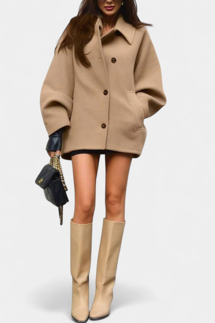 Ambreline Wool Coat with Notched Collar and Mid-Length Batwing Sleeves