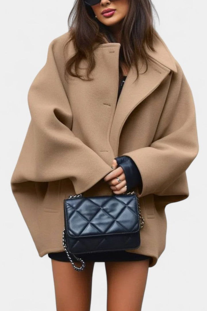 Ambreline Wool Coat with Notched Collar and Mid-Length Batwing Sleeves