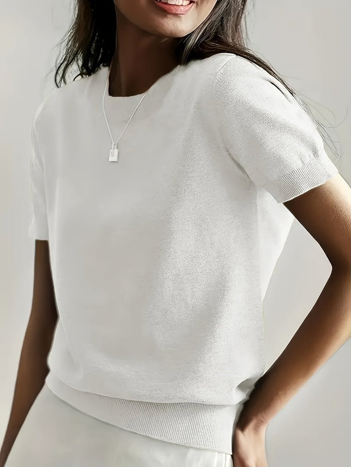 Amelia - Women's Relaxed-Fit Short-Sleeve Knit Sweater Top